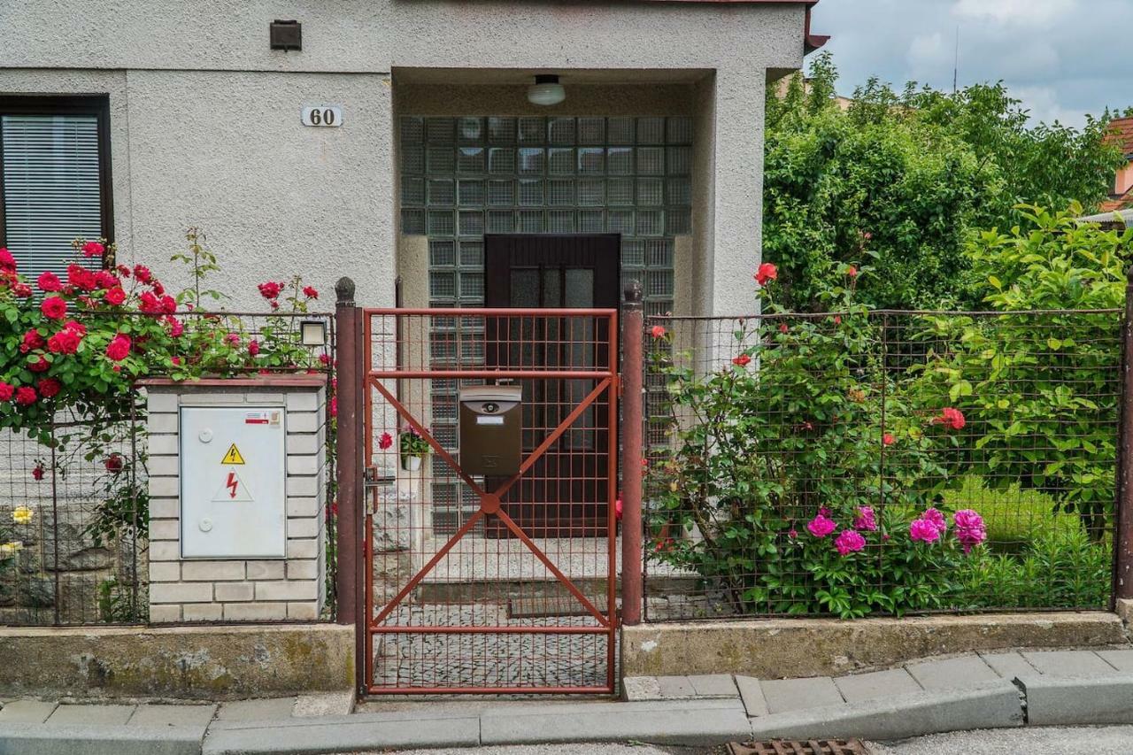 Ferienwohnung Zahradni Český Krumlov Exterior foto